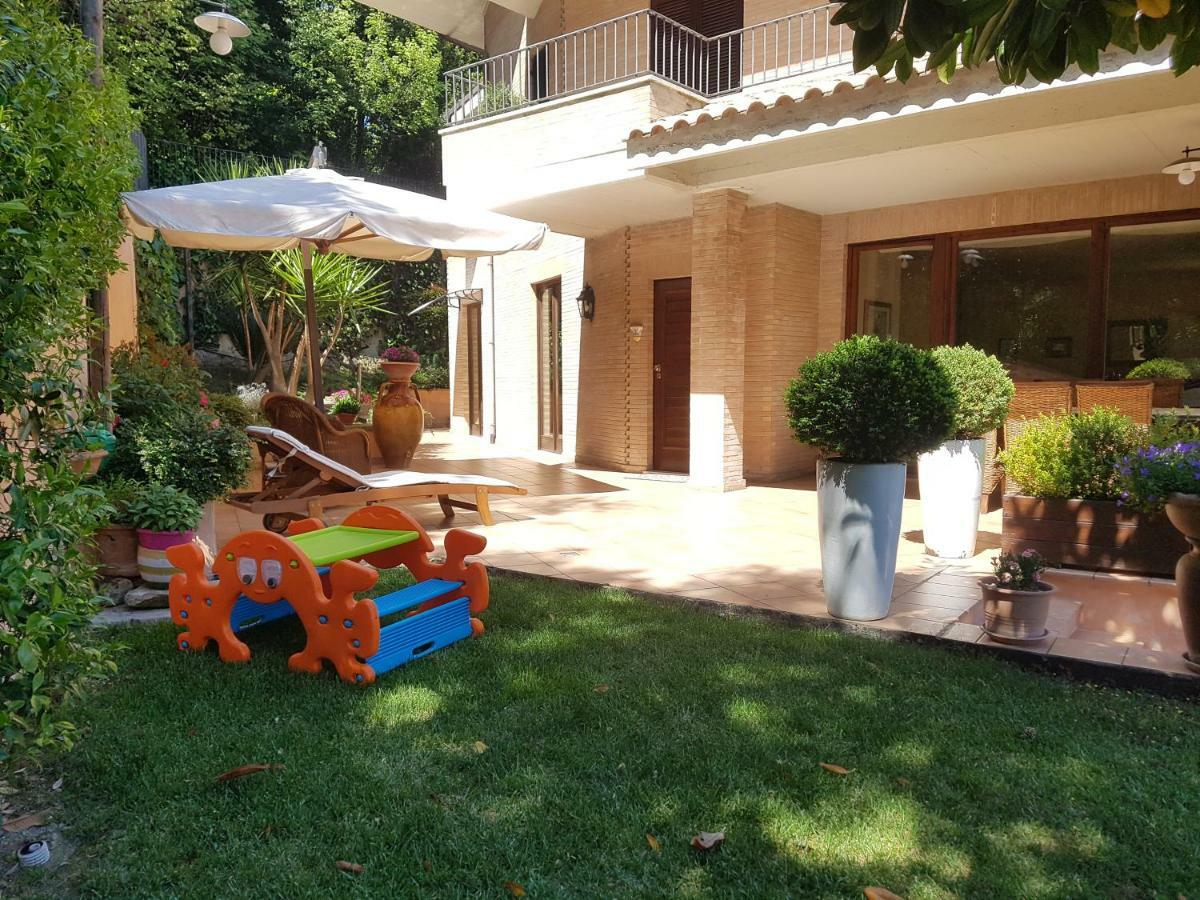 B&B La Casa Di Rita ポルト・サン・ジョルジョ エクステリア 写真